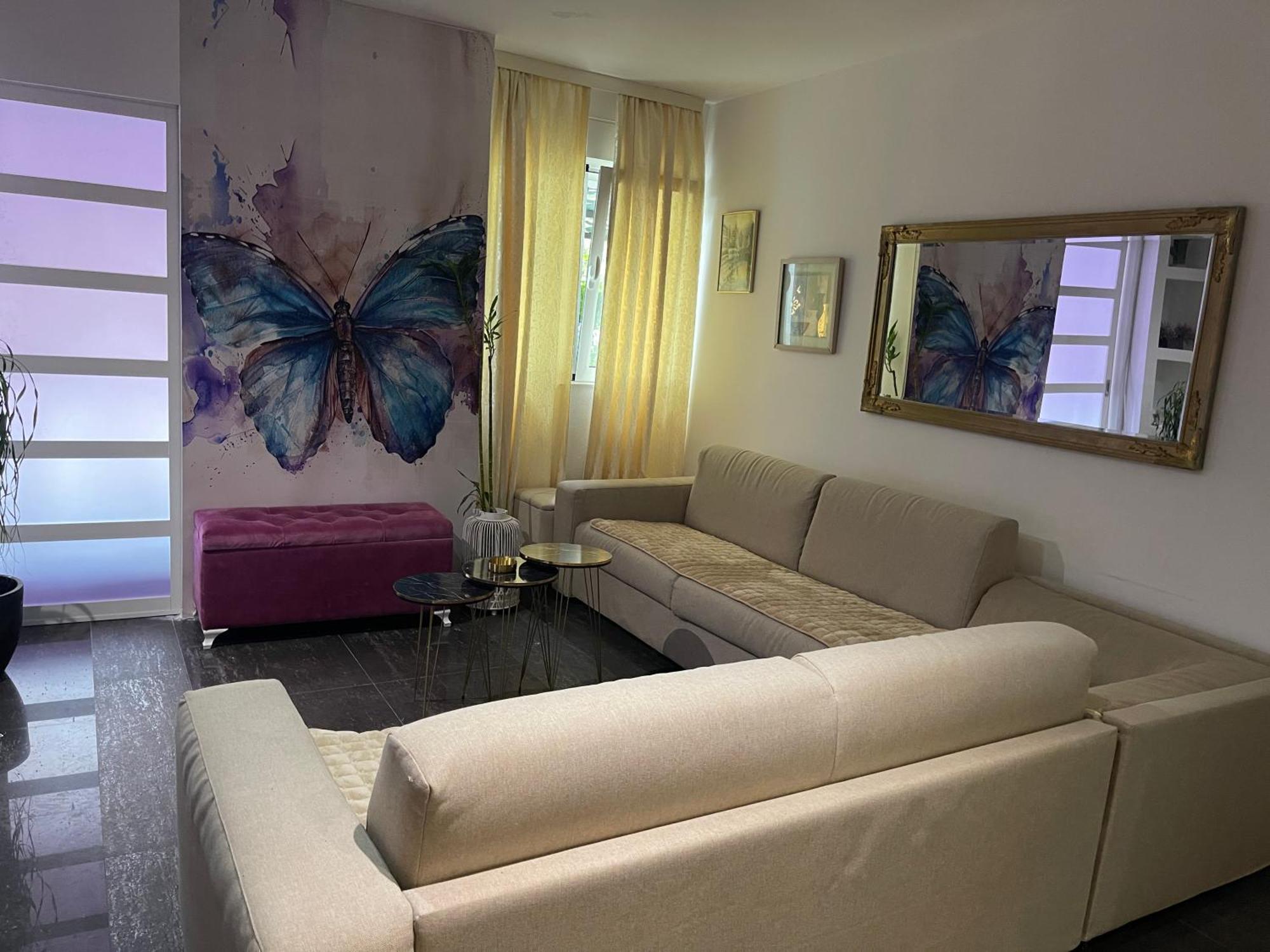 Dorotea Butterfly Budva Bagian luar foto